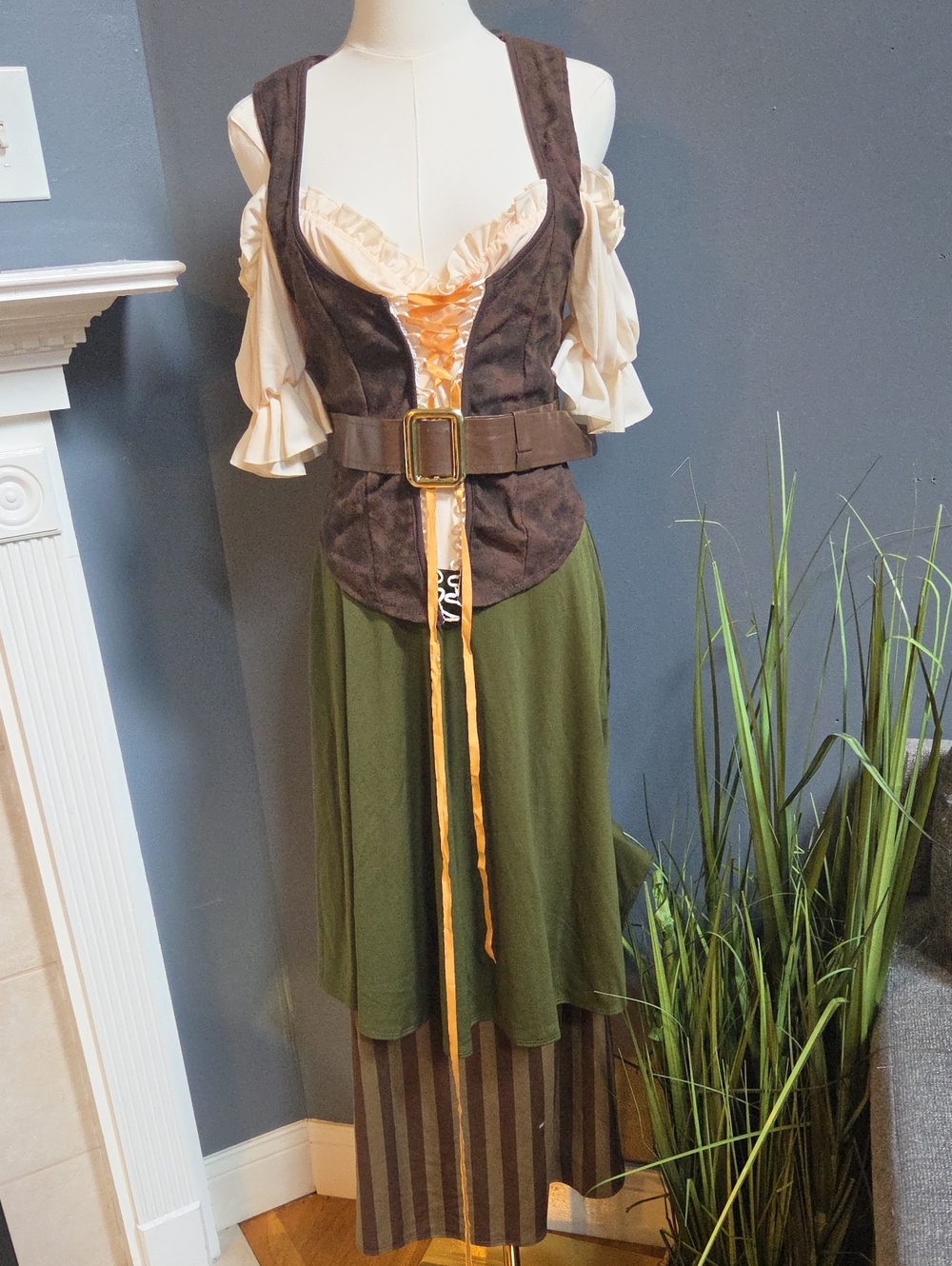 Renaissance Womens Medieval Tavern Wench Costume Dress Pirate Faire Oktoberfest